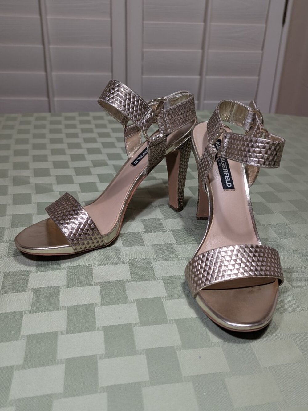 Karl Lagerfeld Paris Cieone Gold High Heels Size 9.5 With Box